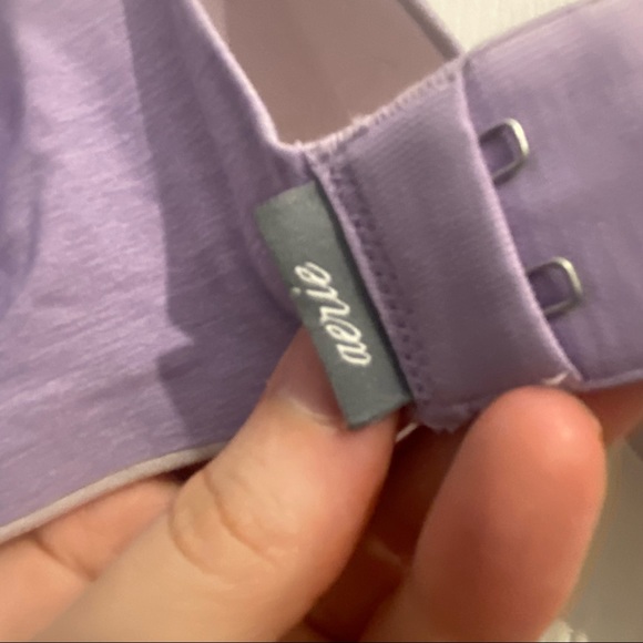 Lavender Sunnie bra from aerie in 36B - Picture 3 of 4